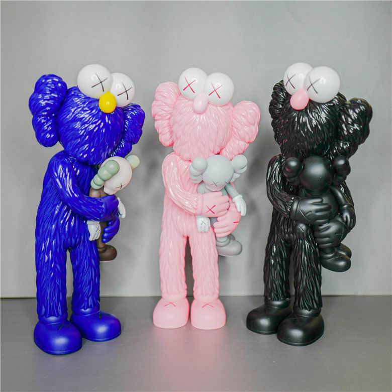 Kaws 14 10 31cm 3C m09